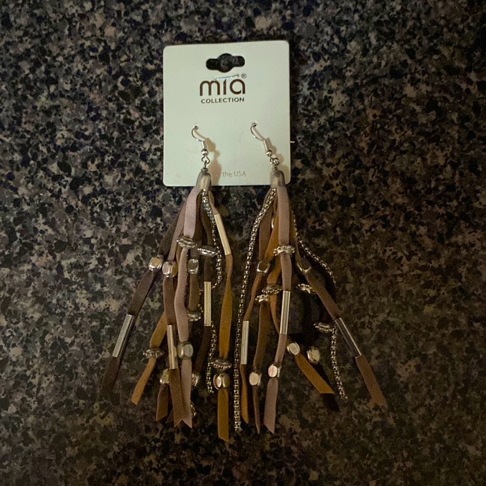 Drop Custom Jewelry Earrings by MIA COLLECTION